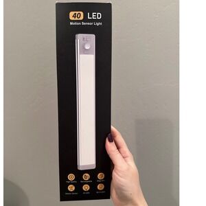 New‎ in Box 40 LED Motion Sensor Light Magnetic Rechargable Dimmable